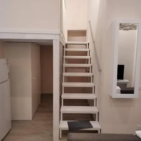 B ＆ B ラ ディモーラ 3* コラート